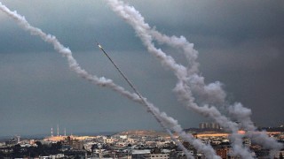 Израелски танкове обстрелваха Хамас в Газа