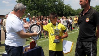 От Ботев Пловдив призоваха за подкрепа за семейството на 19 годишния футболист
