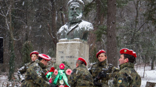 Тоз който падне в бой за свобода той не умира