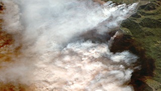 Бушуващите горски пожари станаха причина властите да предприемат евакуацията на най малко