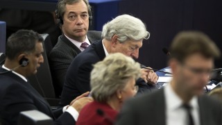 Европейският парламент приветства договореностите между Брюксел и Лондон за Брекзит