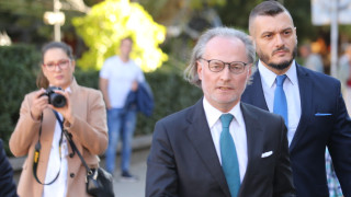 Очаквам подкрепата на всички свободомислещи българи в тази страна Това