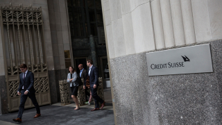 Credit Suisse обяви че активи на стойност  68 милиарда са