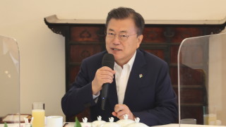 Президентът на Южна Корея Мун Дже ин няма да посети Токио