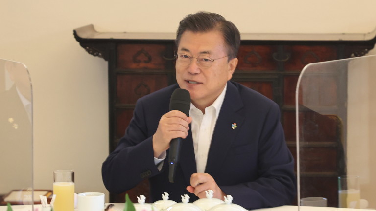 Президентът на Южна Корея Мун Дже-ин няма да посети Токио