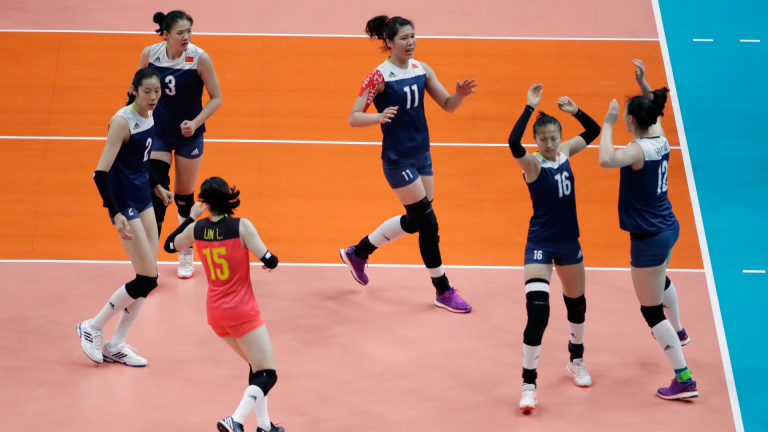 Китай е вторият финалист в женския волейбол