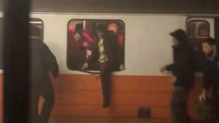 Вагон от метрото в Бостън дерайлирала вчера сутринта Най малко девет