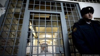 Адвокат се спасява с бягство от Русия след разкрития за мъчения
