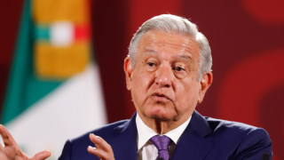 Хиляди излязоха по улиците в Мексико в неделя за да