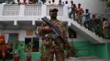 Десетки избити и ранени при експлозия в Пакистан