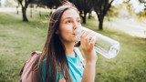 Пиенето на вода и хипонатриемията - какво се случва, когато изпием много за малко време