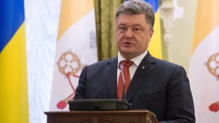 „Няма алтернатива” на санкциите срещу Русия, убеден Порошенко