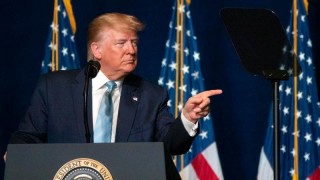 Президентът на Съединените щати Доналд Тръмп коментира в Туитър нападението