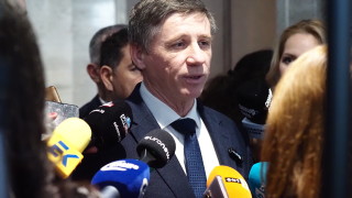 Изключените от "Възраждане" остават независими депутати