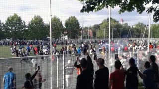 Публиката нахлу на терена на нелегален мач в Страсбург