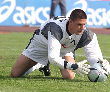 Димитър Иванков с две звезди при равенство на Кайзериспор