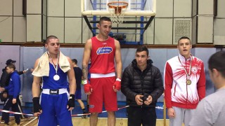 Победа за Иван Атанасов на старта на младежкия боксов Мондиал