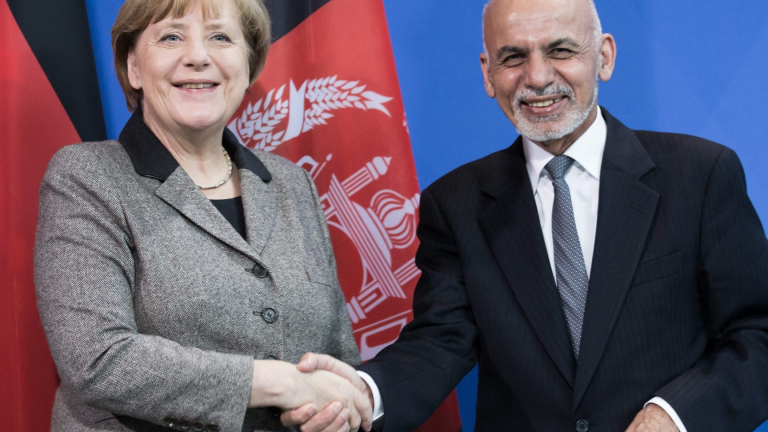 Меркел връща афганистанците, търсещи по-добър живот