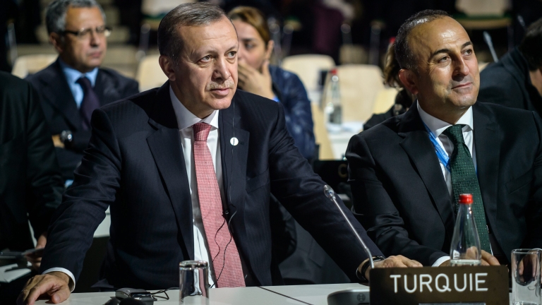 Турция вади доказателства за петролни сделки Русия-ДАЕШ