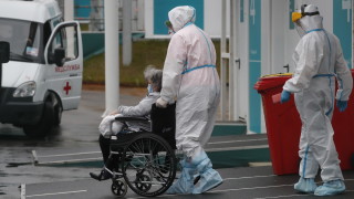 Смъртните случаи от коронавирус в Източна Европа са надхвърлили 1