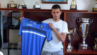 Бившият футболист на Левски Денис Махмудов който игра на