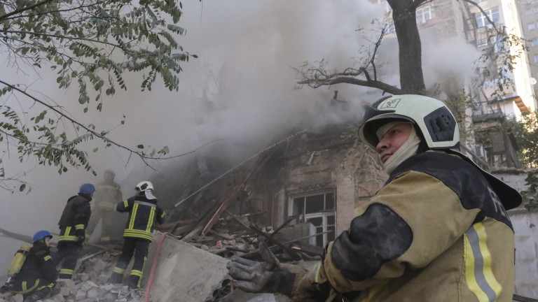 Украйна: 4 загинали и десетки ранени след удар с искандери в Покровск