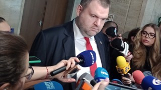 Председателят на ПГ на ДПС Делян Пеевски е доволен че