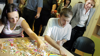 Разширяват с още 20 места център в София за деца с аутизъм