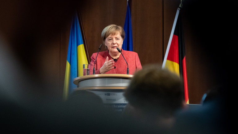 Канцлерът на Германия Ангела Меркел заяви, че планира да притисне