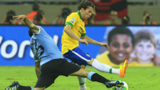 Венгер шокира всички, иска бразилско разочарование