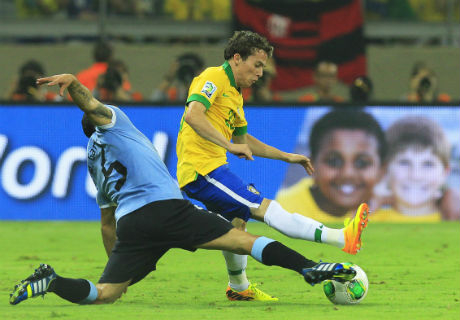 Венгер шокира всички, иска бразилско разочарование