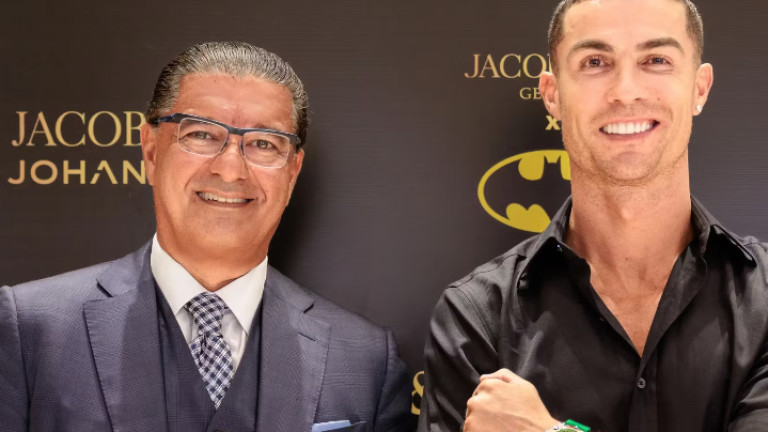 Роналдо подари луксозни часовници на всички в националния отбор на Португалия