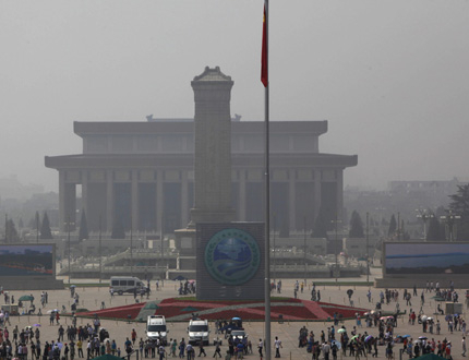 Китай затяга мерките заради 23-годишнината от Тянанмън