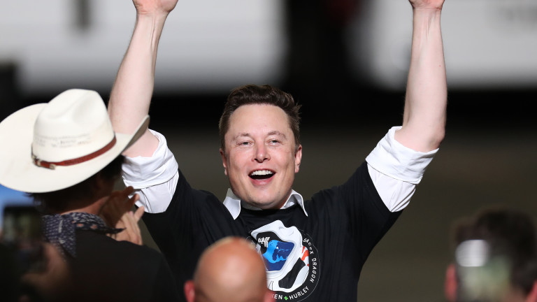 SpaceX и Мъск ще строят космически курорт