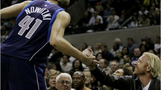 Сан Антонио надигра Далас пред погледа на Бекер