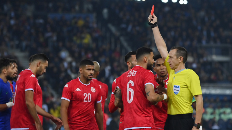 Световната федерация по футбол (ФИФА) предупреди Тунис, че участието им