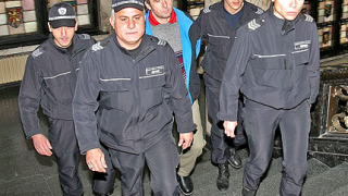 Вальо Топлото набит в ареста в спор за чиния