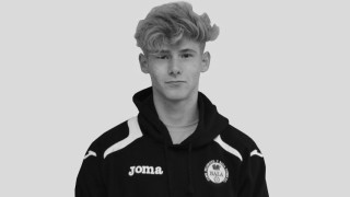 Жоел Дарлингтън почина само на 20 години съобщават медиите във