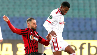 Физиотерапевтите на Локомотив Сф правят всичко по силите си за