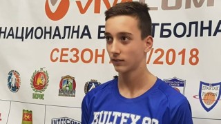 14 годишният Симеон Димитров може днес да дебютира в мач от