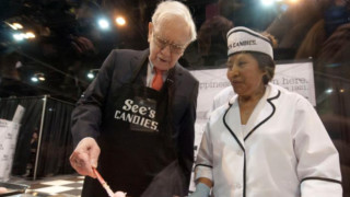 Въпреки баснословното си богатство известният финансист инвестиционен гуру и филантроп