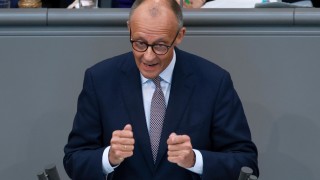 Германският канцлер Фридрих Мерц призова украинския президент Володимир Зеленски в