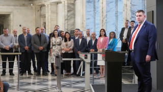 Решението на ПГ на ДПС е да изпрати писма до