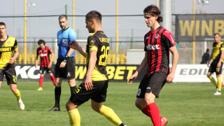 Ботев Пловдив загуби с 1 2 от Локомотив София в приятелски