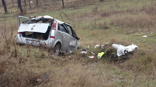 Шофьор в нетрезво състояние помете няколко коли във Варна после
