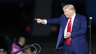 Президентът на САЩ Доналд Тръмп обяви че прекомерното регулиране на