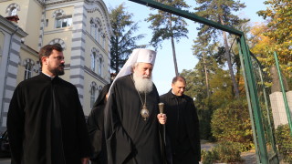 До 5 ноември Светият синод взима решение за разкола в Православието