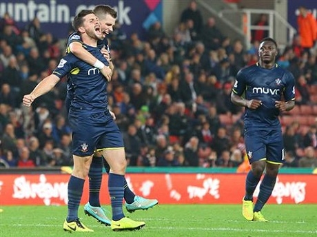 Саутхямптън бие и за Купата