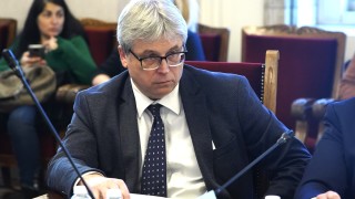 Конституционният съд обяви за противоконституционно отстраняването на бившия шеф на