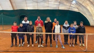 Българската федерация по тенис с лагери за млади таланти